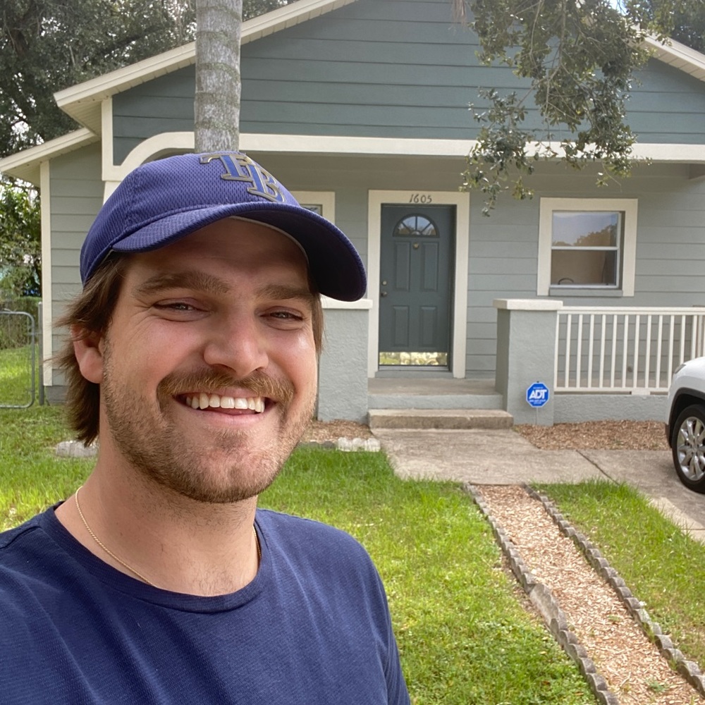 Meet your Posher, Zach